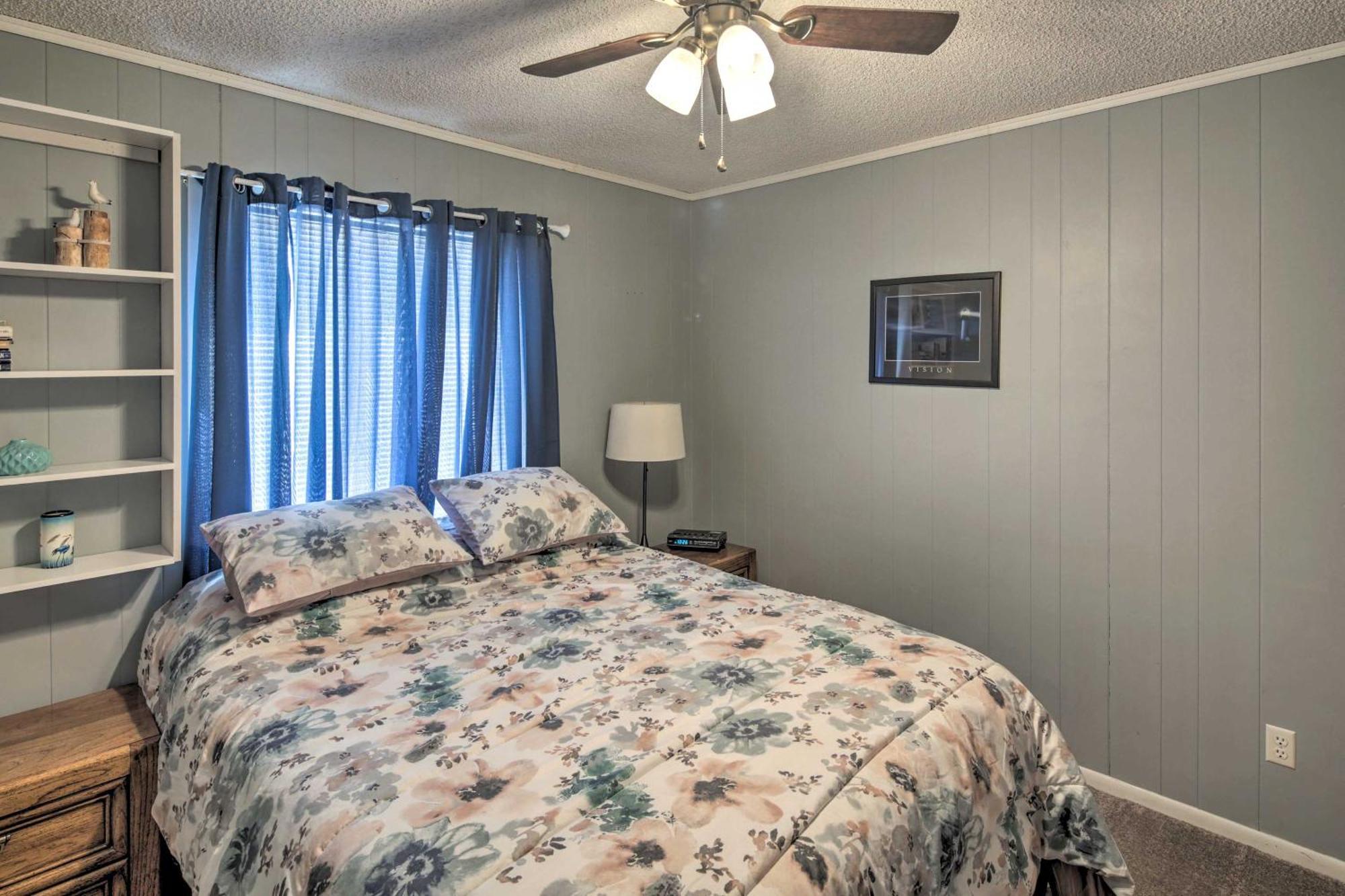 Lake Havasu Home With Pool - 2 Miles To Waterfront! Lake Havasu City Dış mekan fotoğraf